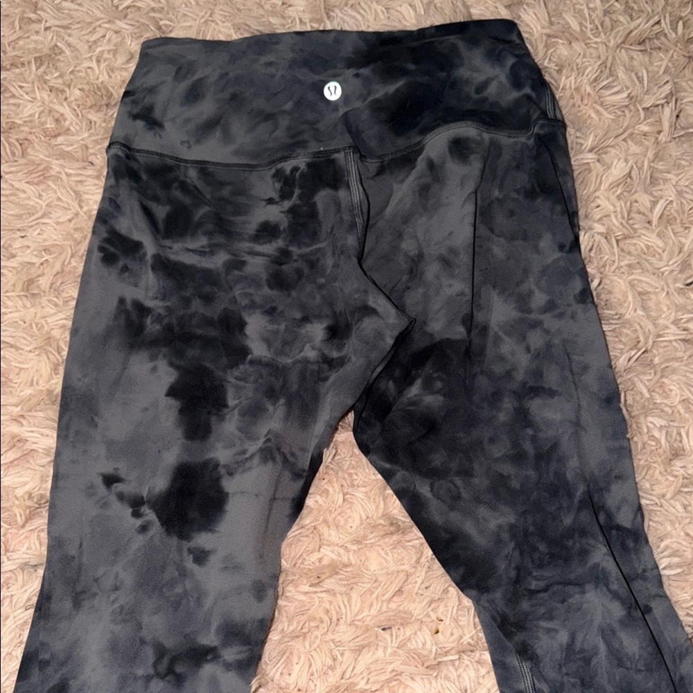 Lululemon Black Tie-Dye Leggings size 8